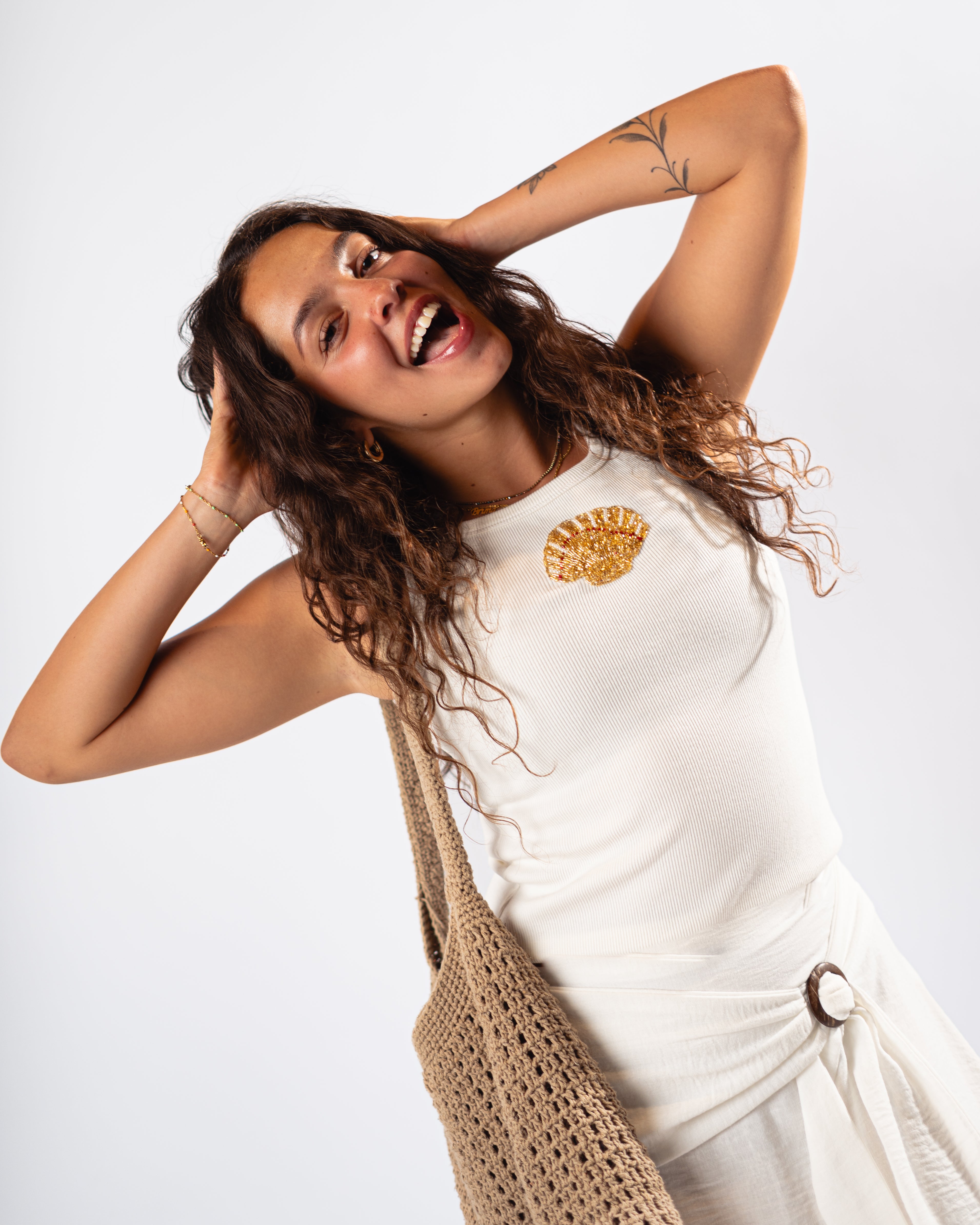 GOLDEN SEASHELL TOP