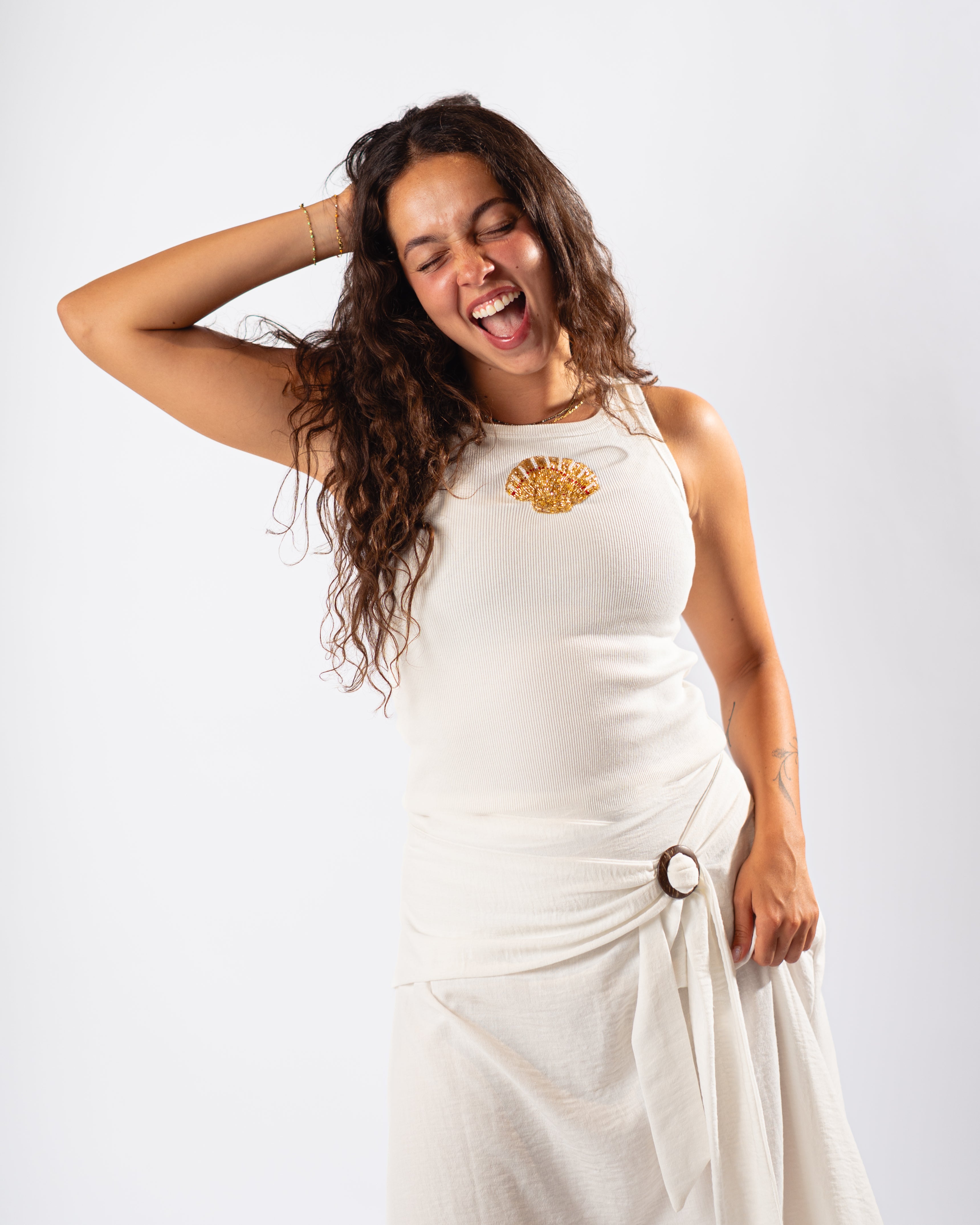 GOLDEN SEASHELL TOP